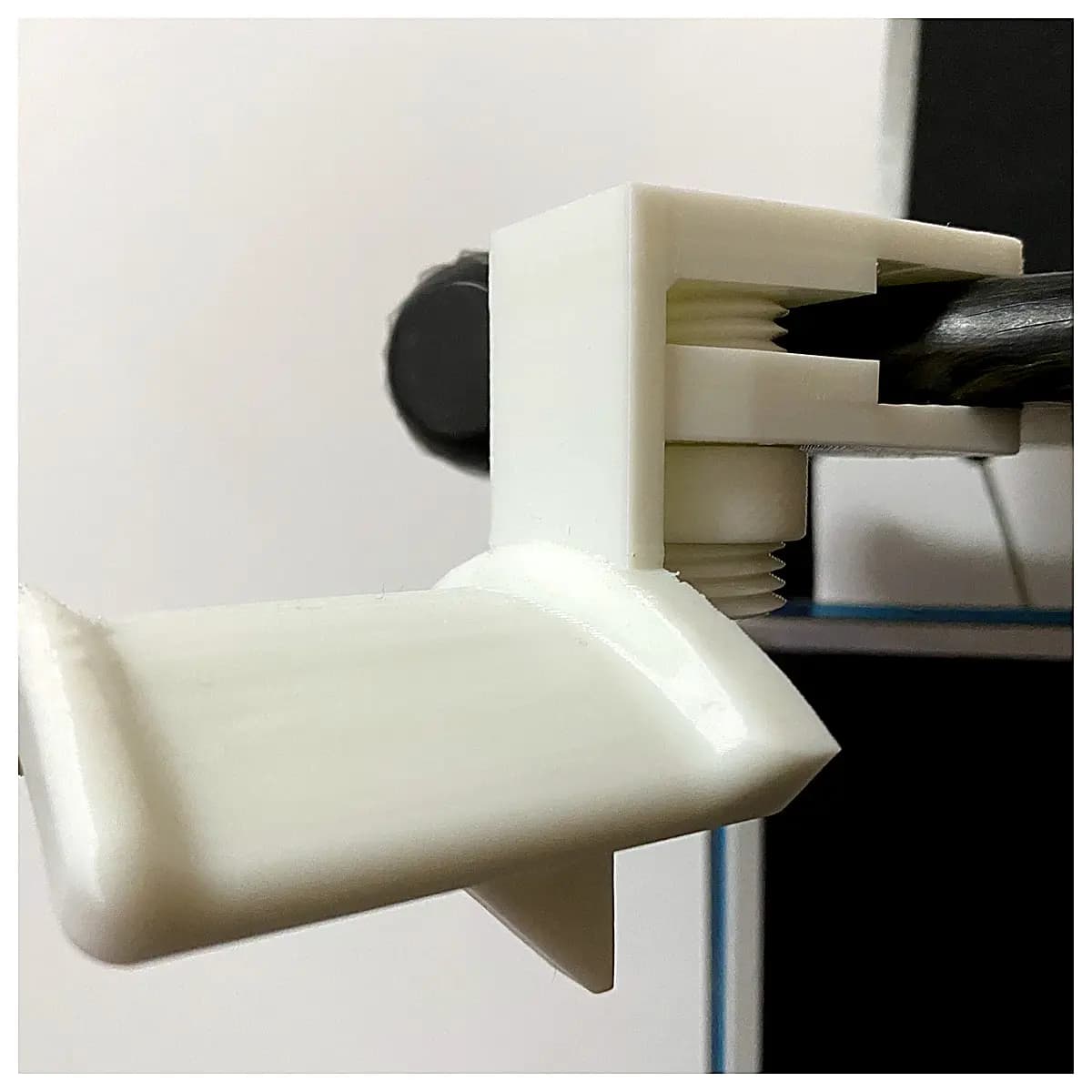 Computer Desk Headphone Holder Desk Headphone Hook PC Accessories Support Bracket Weight Support Compatible with All Headphones Office Study