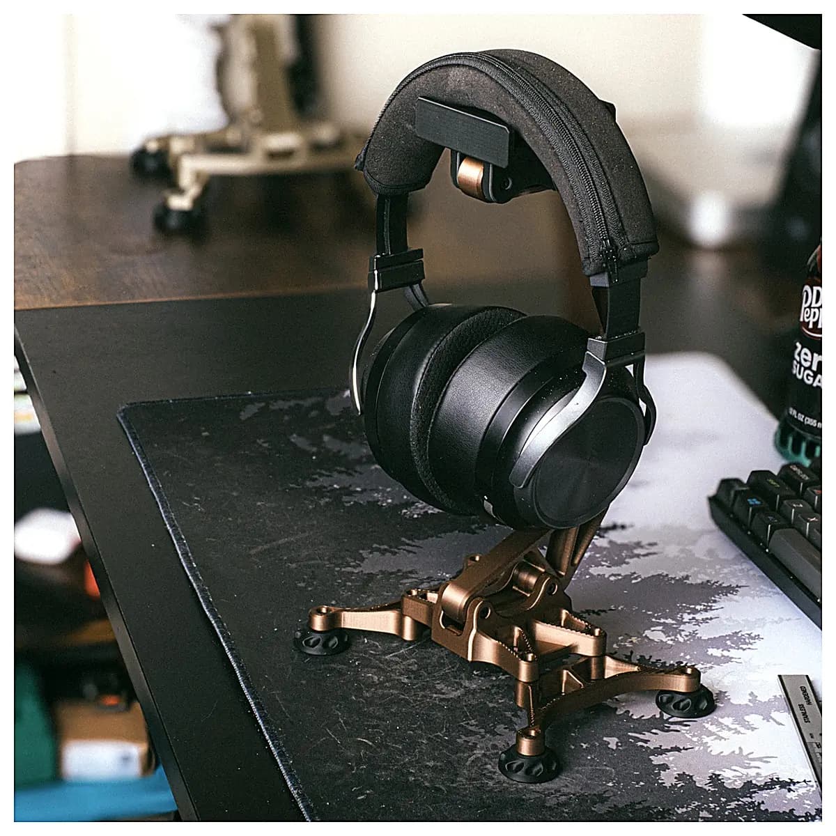 Industrial Headphone Mount Compact Holder Phone Stand Desktop Mount Listening Stand Microphone Holder Computer Mount