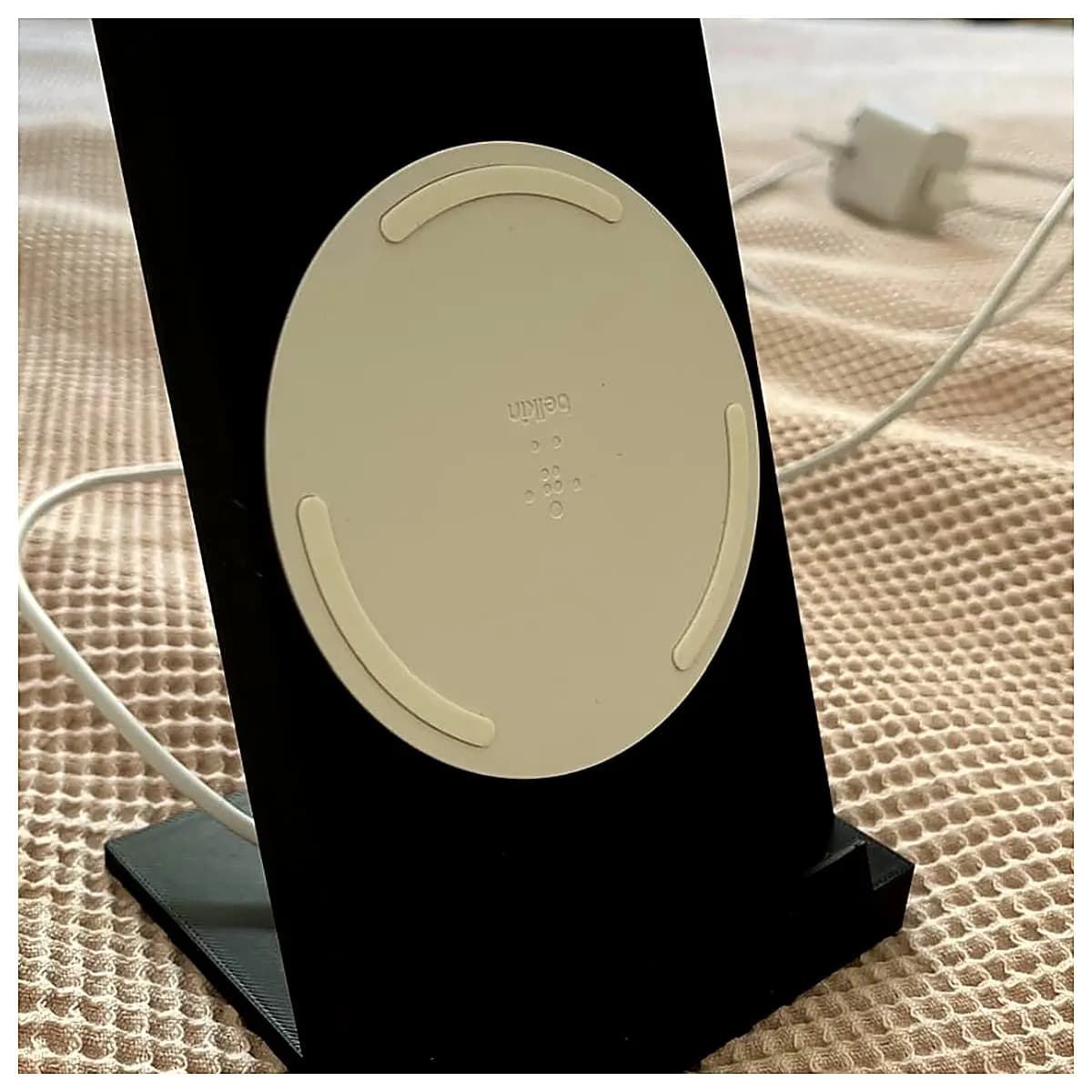 Phone Holder Stand Mobile Phone Holder Bracket Charging Stand Phone Mount Desktop Stand Car Phone Holder Accessory Phone Stand Parts