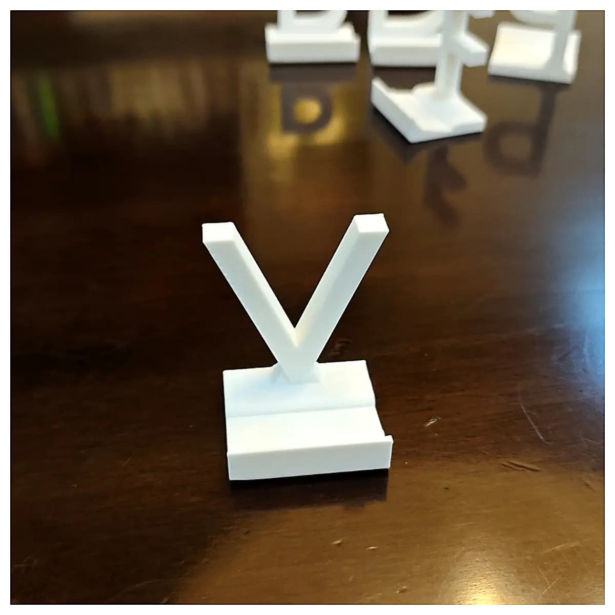 Minimalist Phone Stand Horizontal Vertical V Letter Print No Support Needed Phone Stand Accessories Phone Holder