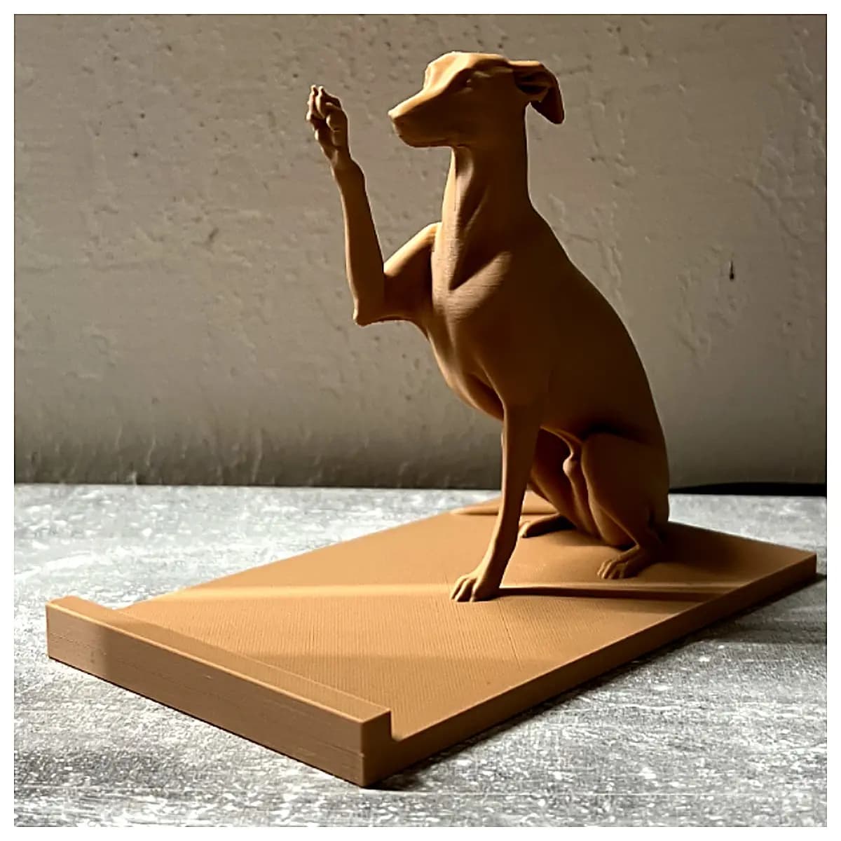 Lingti Dog Phone Holder Pet Stand Car Mount Desktop Holder Mobile Stabilizer Dog Accessory Phone Stand Bracket