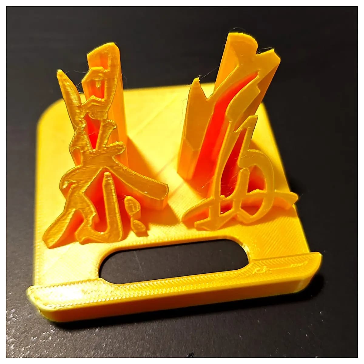 Boom Wealth Text Phone Stand Creative Phone Holder Desktop Phone Stand Lazy Phone Holder Accessory Phone Support