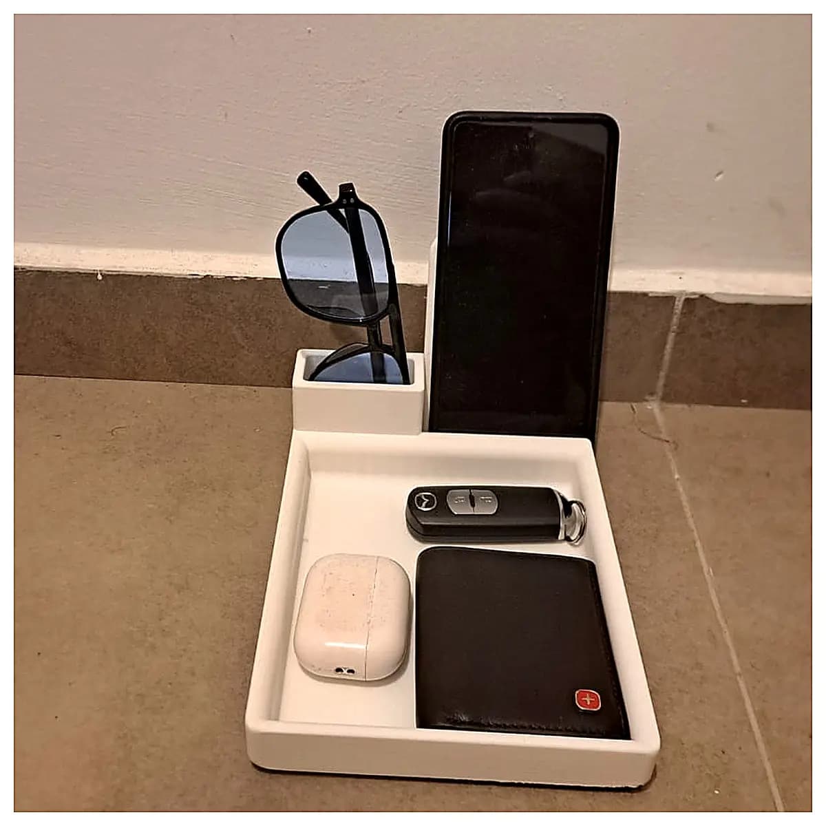 Mobile Phone Stand Holder Organizer Case Accessory Shelf Holder for Phone Cell Phone Storage Multi Purpose Stand