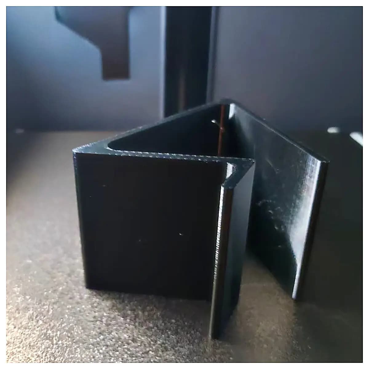 Mobile Phone Stand Simple Holder Phone Support Device Phone Stand Desk Mount Car Phone Stand Accessories