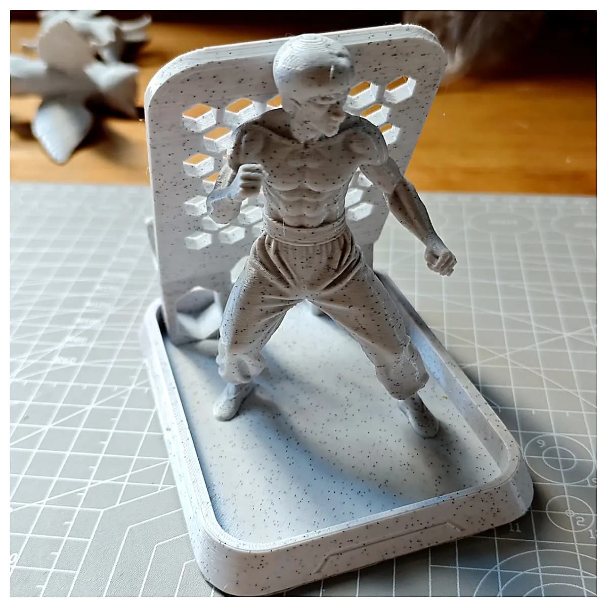 Phone Stand Desktop Holder Split Stand Office Decoration Toy Gift Computer Stand Easy Setup Print Stand Creative Desktop Decor