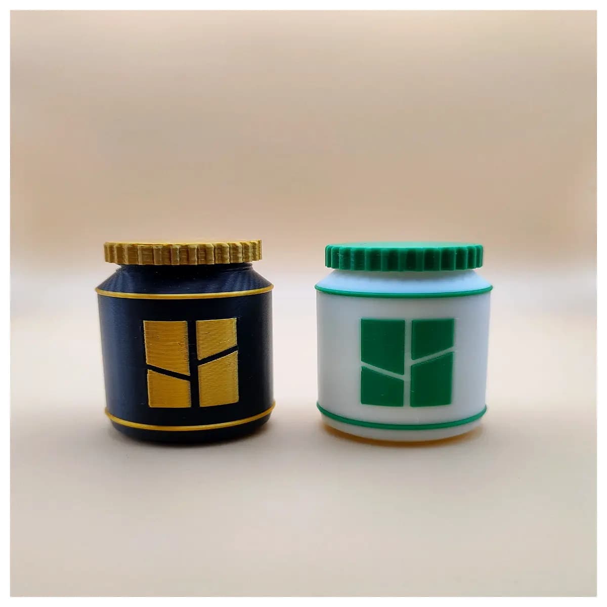 small glass vials with lids travel size empty bottles for essential oils perfume samples leakproof screw cap containers