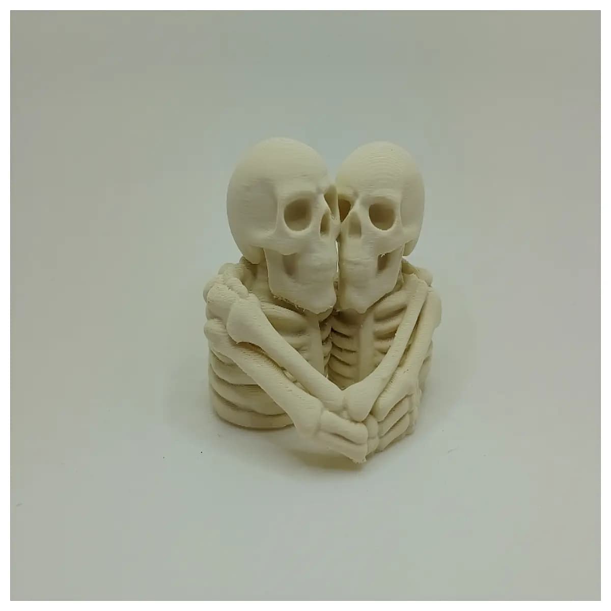 gothic skeleton couple hug pendant goth love jewelry death metal skull necklace romantic gothic couple gift alternative romance accessories