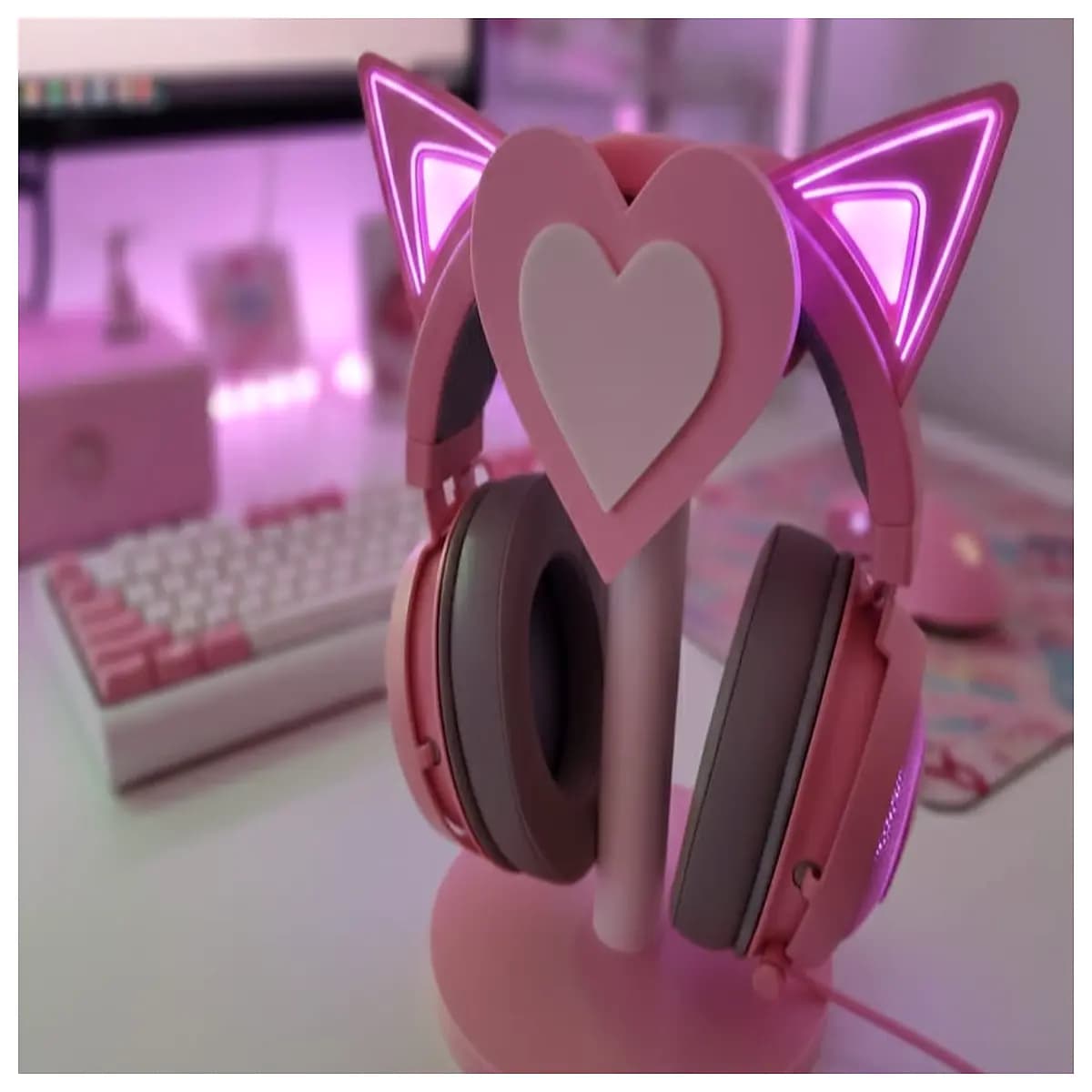 valentine s day boyfriend headphones organizer desk accessory romantic couple decor