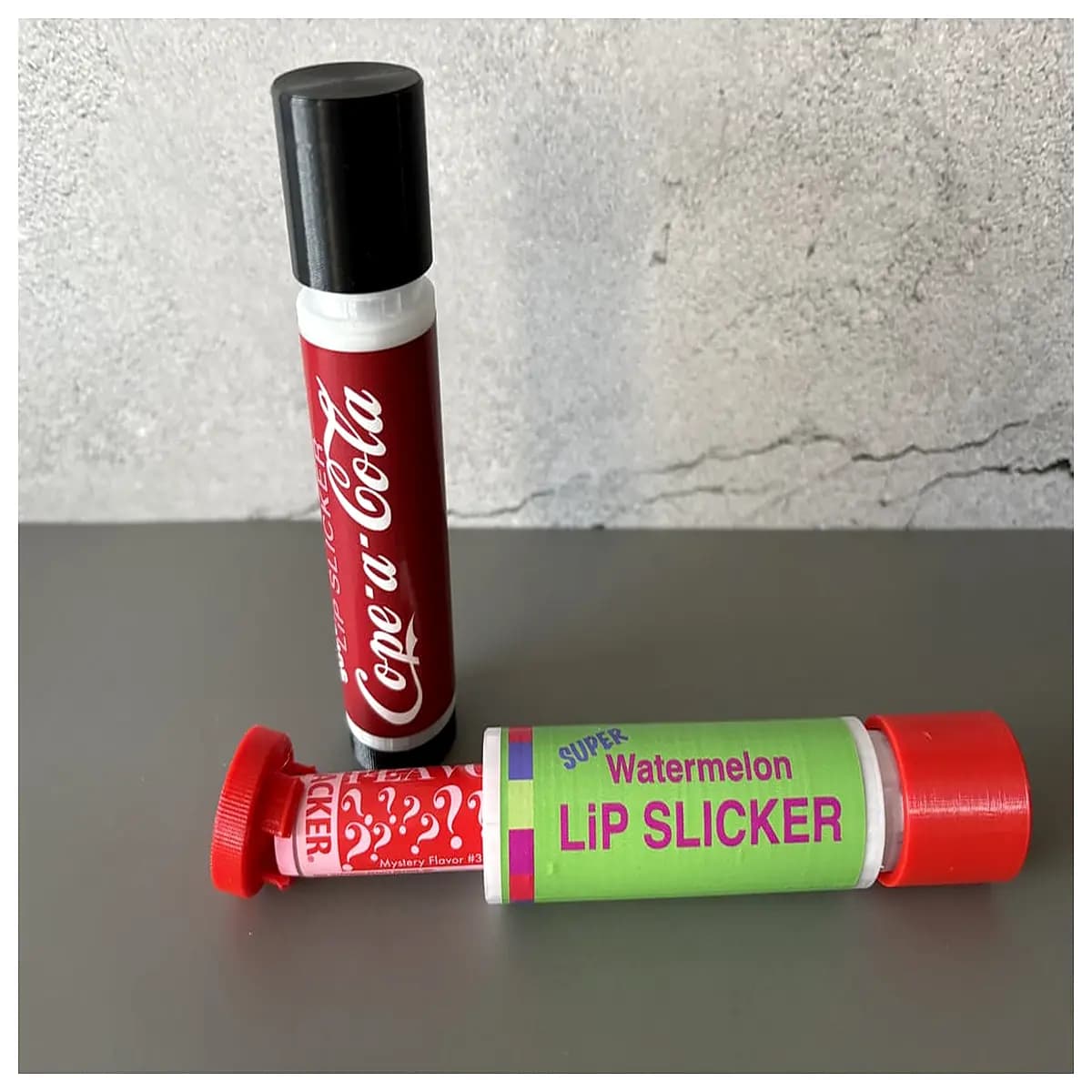 fidget lip balm toy stress relief clicker printable assembly easy fun desk gadget