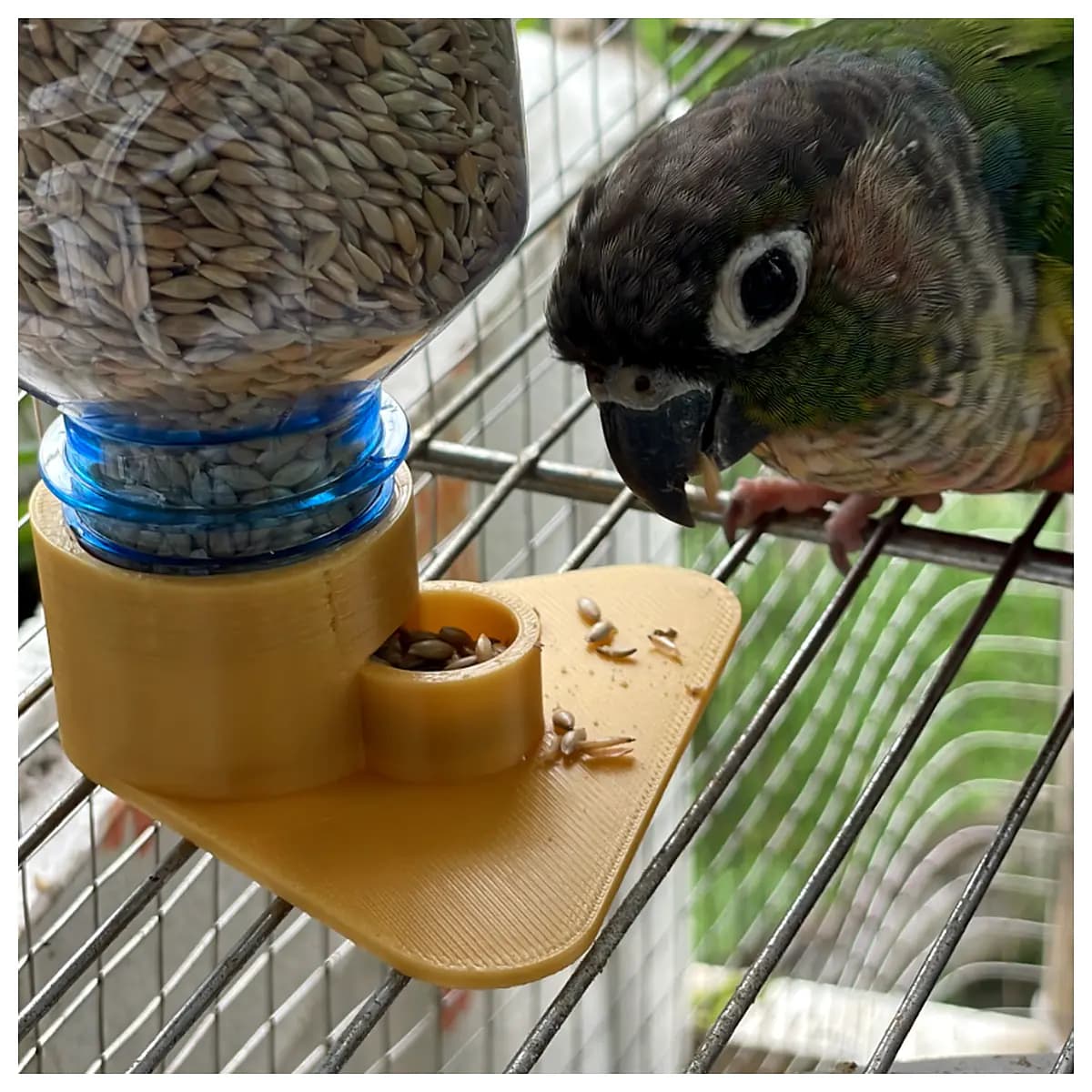automatic bird feeder seed dispenser hopper for wild birds outdoor garden poultry chicken quail pellet feeder refillable