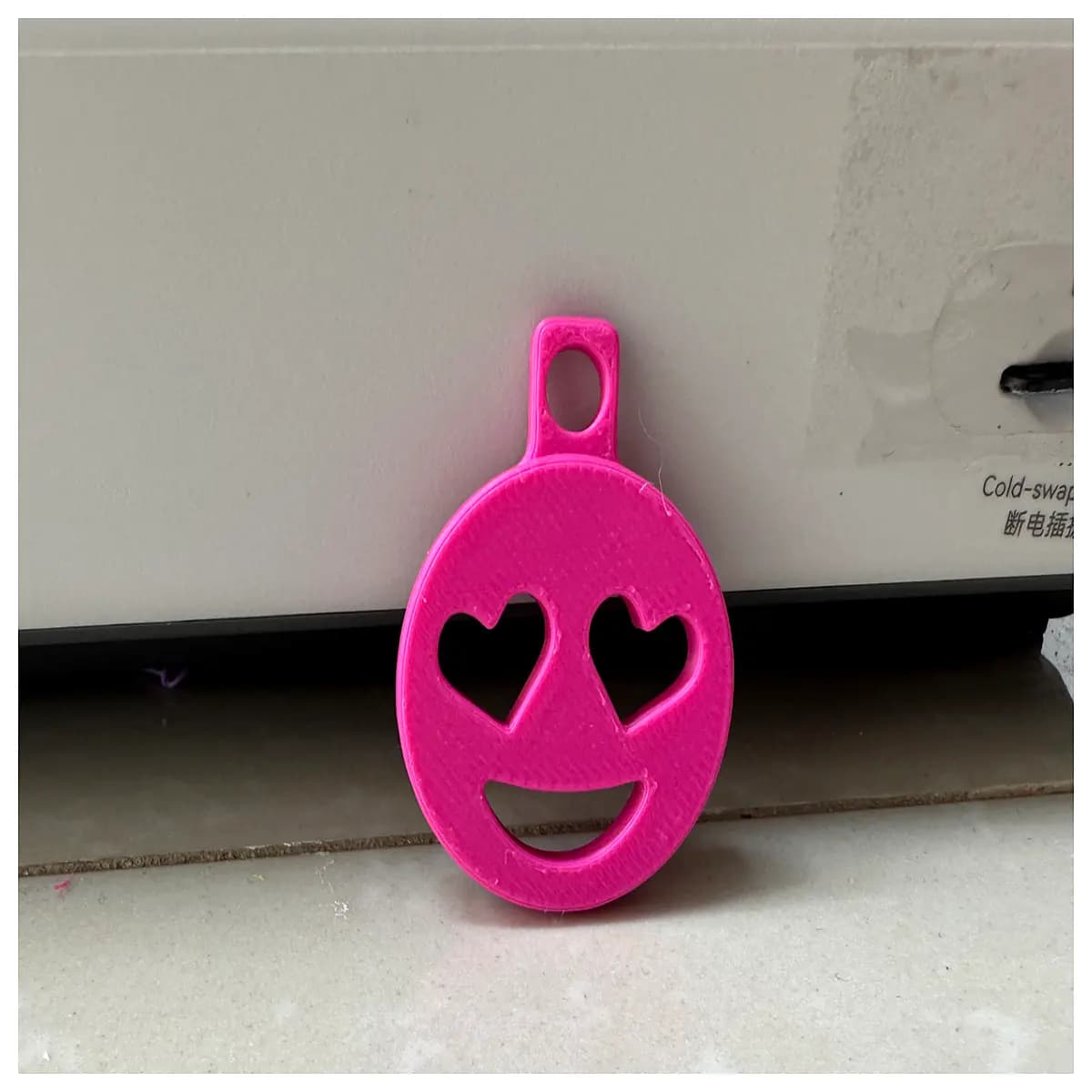 cute smiley face keychain for bags keys gifts trendy funny cartoon character accessory