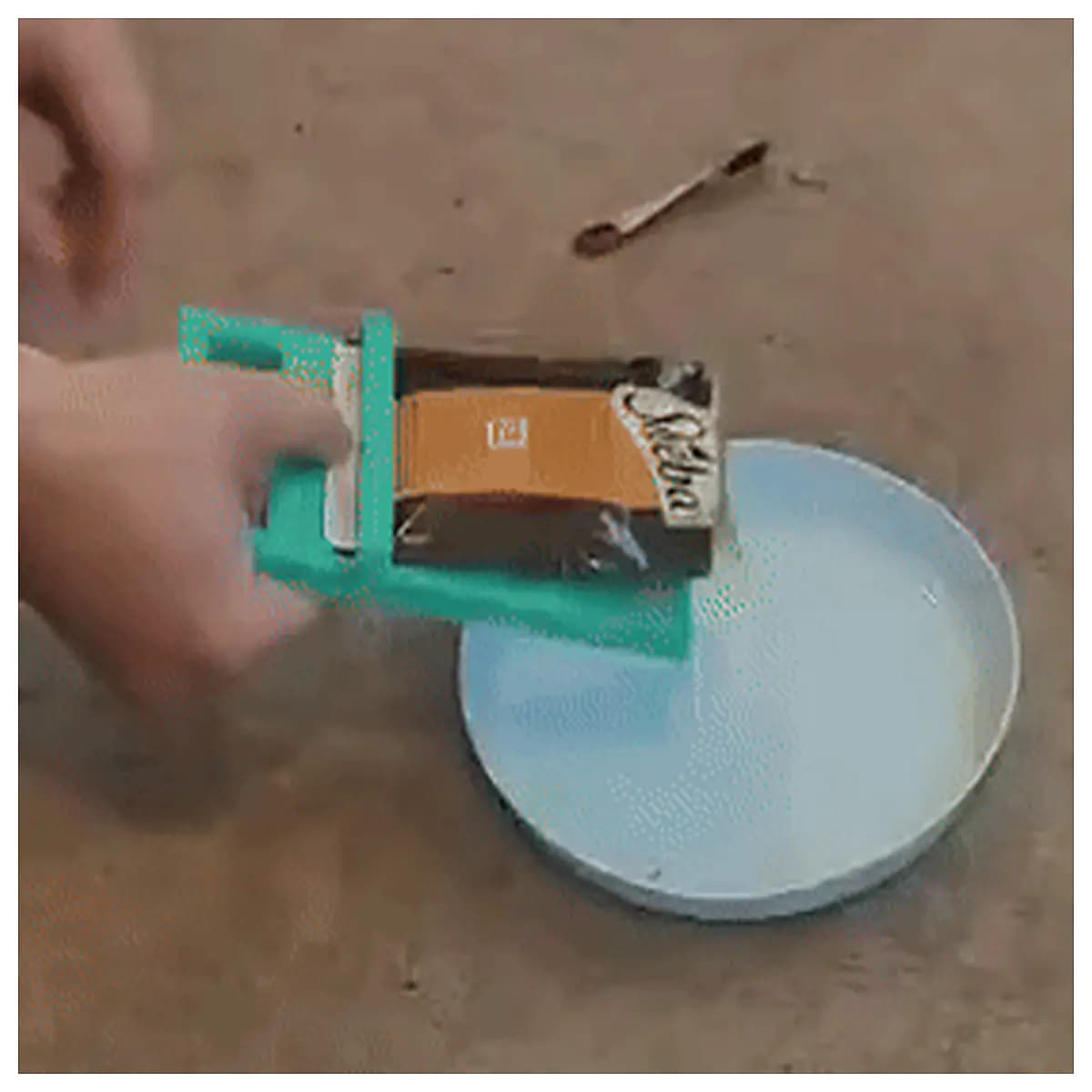 cat food dispenser bag holder automatic pet food storage container dry food hopper for cats