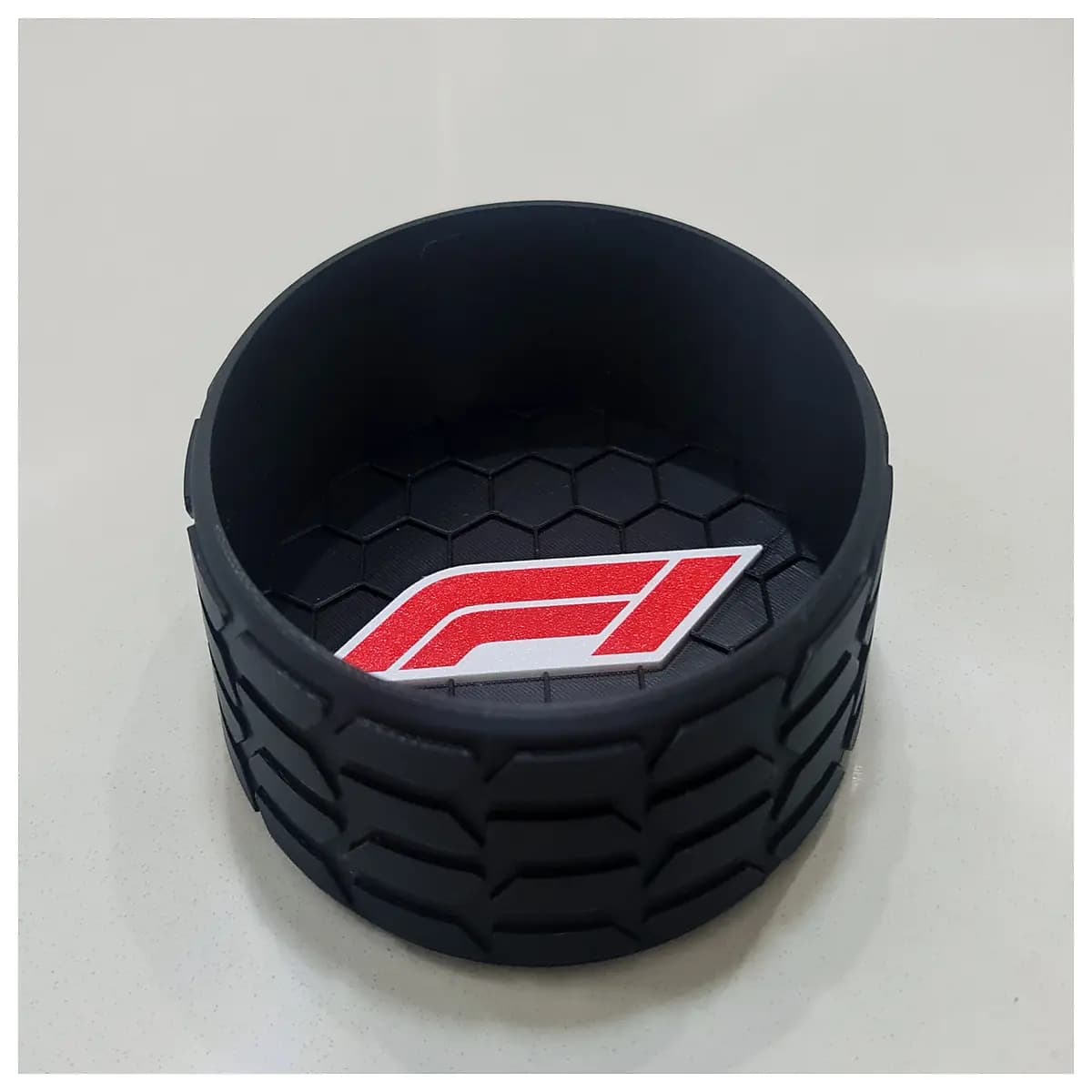 f1 team key holder organizer box for car keys home office desk storage accessory