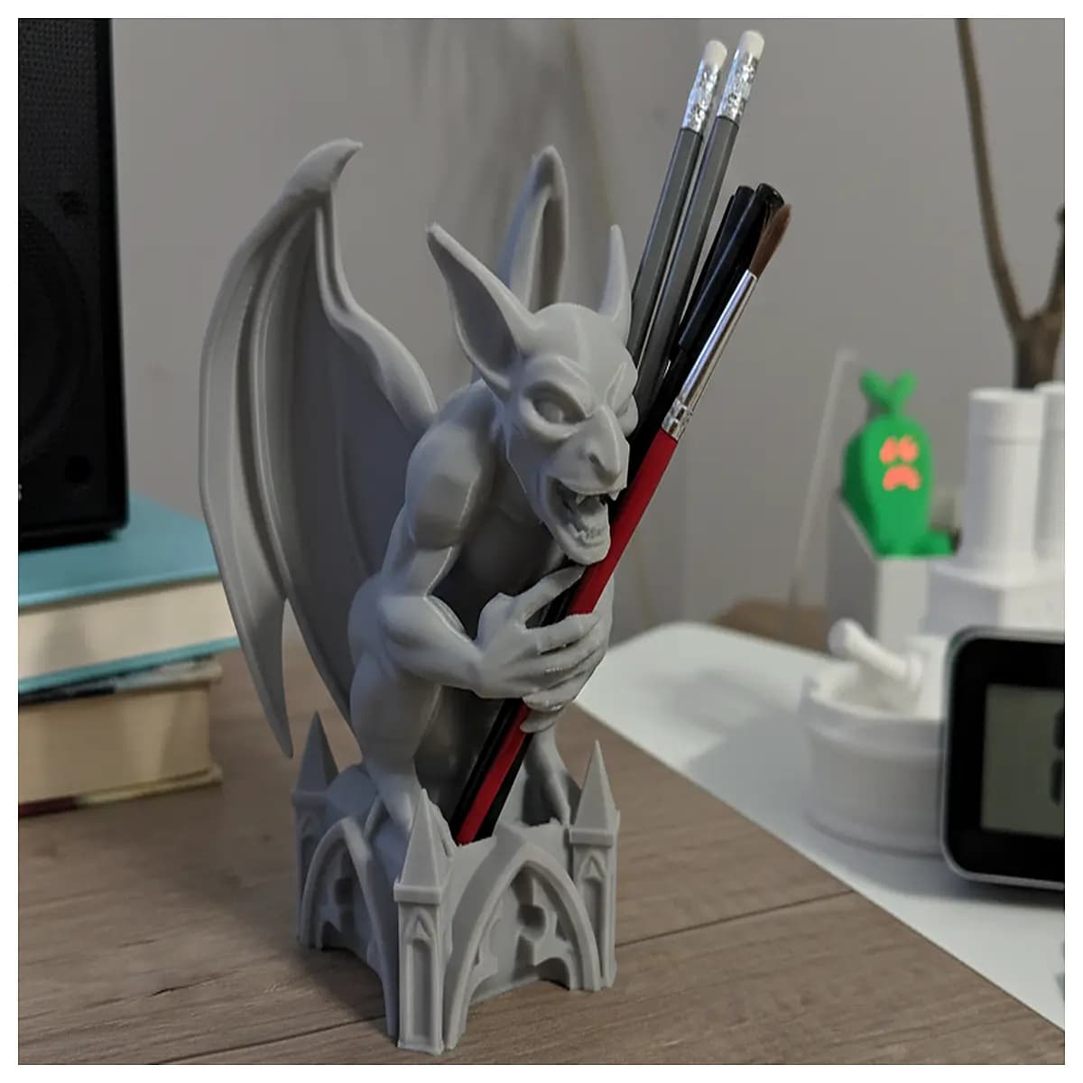 gothic gargoyle desk organizer pen holder spooky office decor vintage statue writing cup