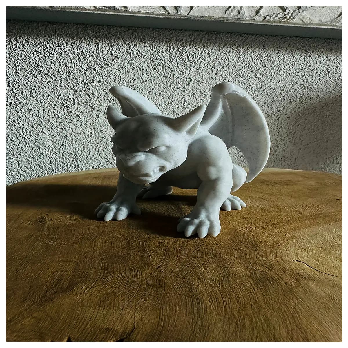 gothic gargoyle statue resin garden ornament spooky home decor dark fantasy art piece outdoor patio yard accent