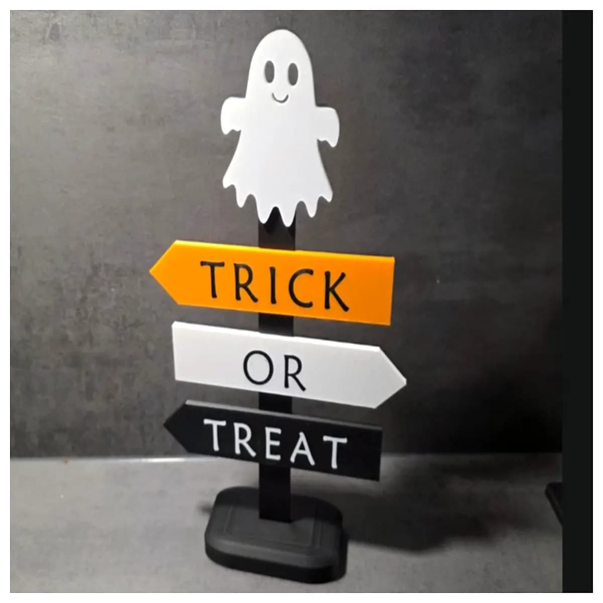 halloween porch sign 30cm no tricks treat yard decor spooky welcome gate plaque