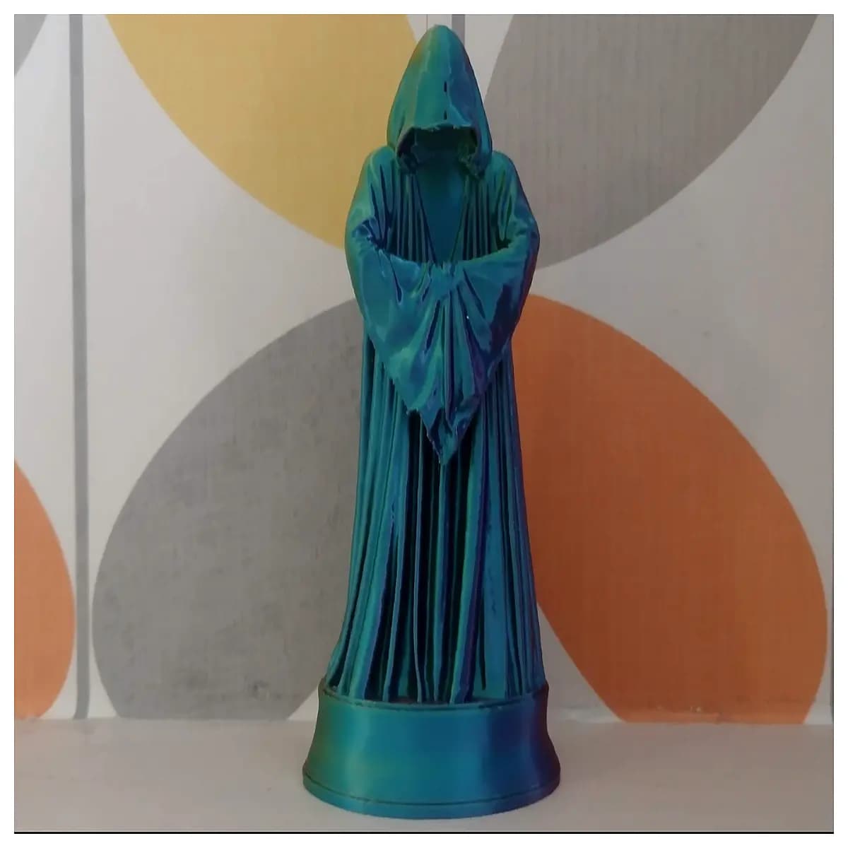 betrayal statue sculpture friends prank decor home office desk art piece
