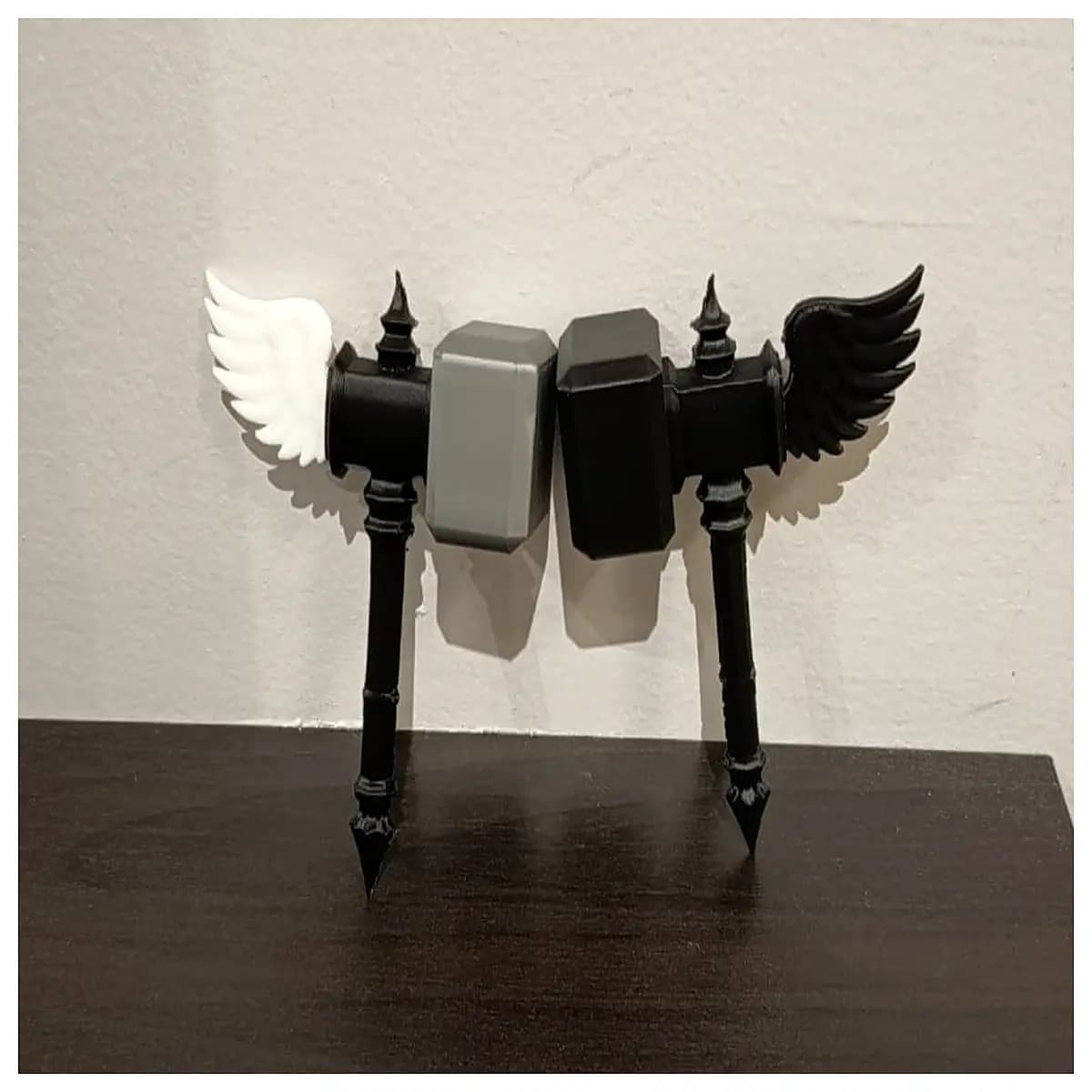 winged hammer tool duty striking bar with ergonomic grip for masonry demolition and construction work