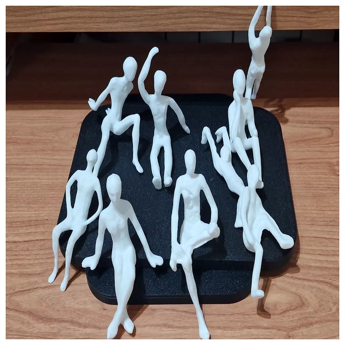 miniature figurines collectible resin statues for desk decor small scale character models shelf ornaments