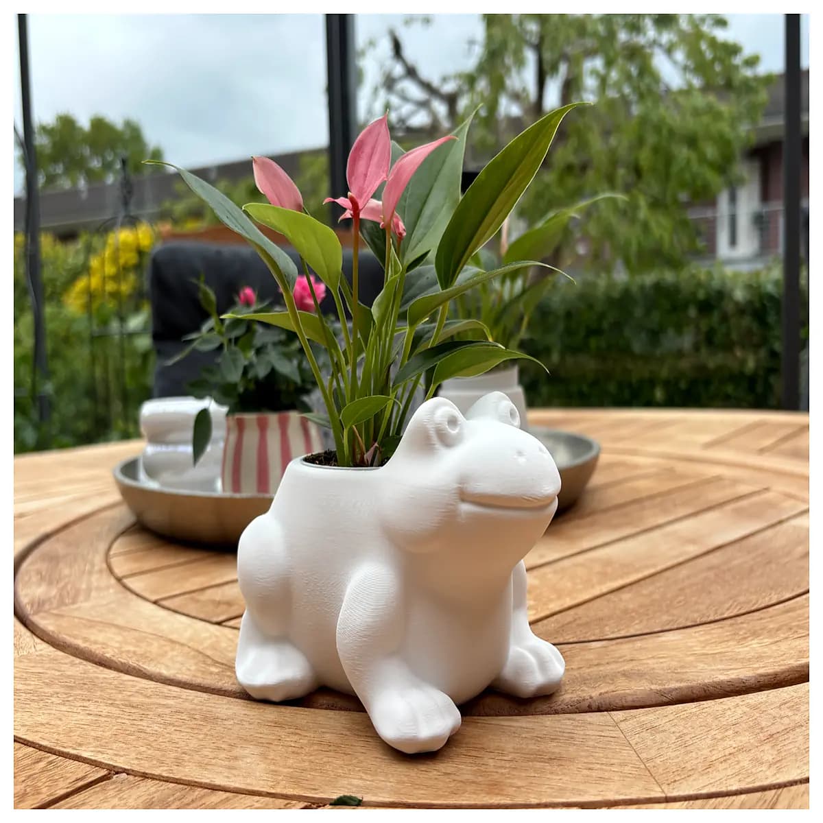 cute planter pot succulent container garden decor whimsical animal resin flower pot indoor outdoor patio decoration