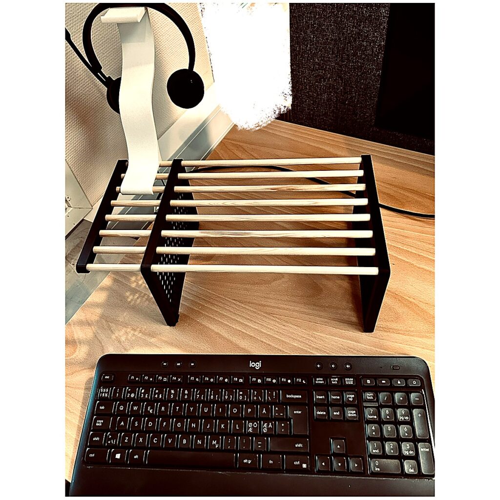 Laptop Stand Desk Phone Holder Earbud Stand Mobile Holder Accessory Support Stable Desktop Support