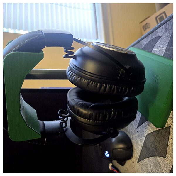 Headphone Holder Clip Earbud Stabilizer Noise Canceling Accessory Phone Headphone Holder Compatible with All Headphones