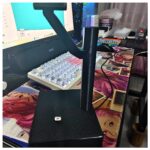 Headphone Holder Stand Phone Stand Clip Mount Accessory Support Earbuds Charging Dock Holder