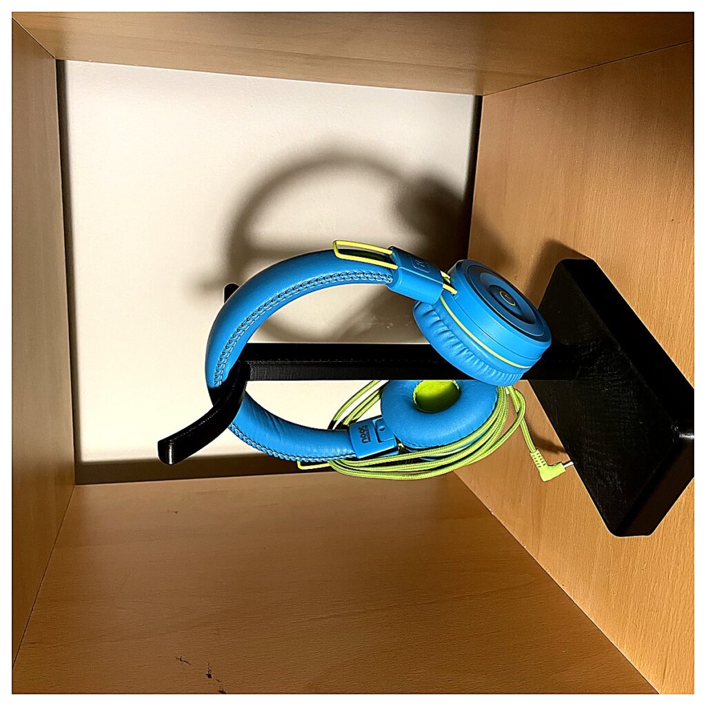 Minimalist Earbud Holder Storage Rack Phone Stand Ear Protection Desk Organizer Accessory Parts