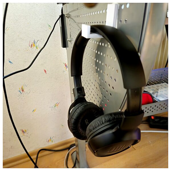 Headphone Holder Earbud Cord Organizer Mobile Phone Stand Earphone Strap Phone Balance Mobile Headphone Fixer